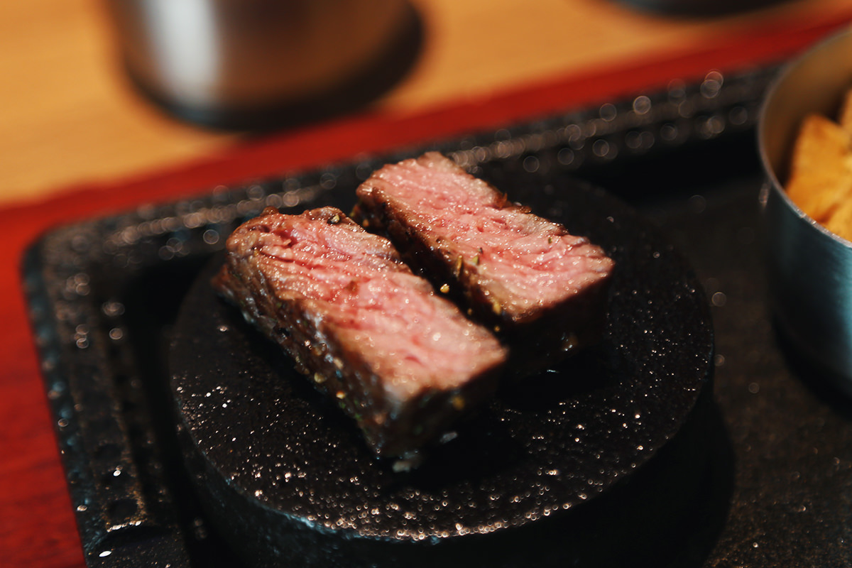 新北美食|永騰熟成牛排館-從主餐驚艷到甜點回味無窮,五星級食材平價牛排館 - 第25張圖