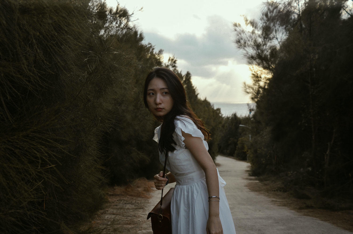 金門金湖景點|防風林外拍,森林系仙女|金門秘境景點|自助婚紗地點 - 第5張圖