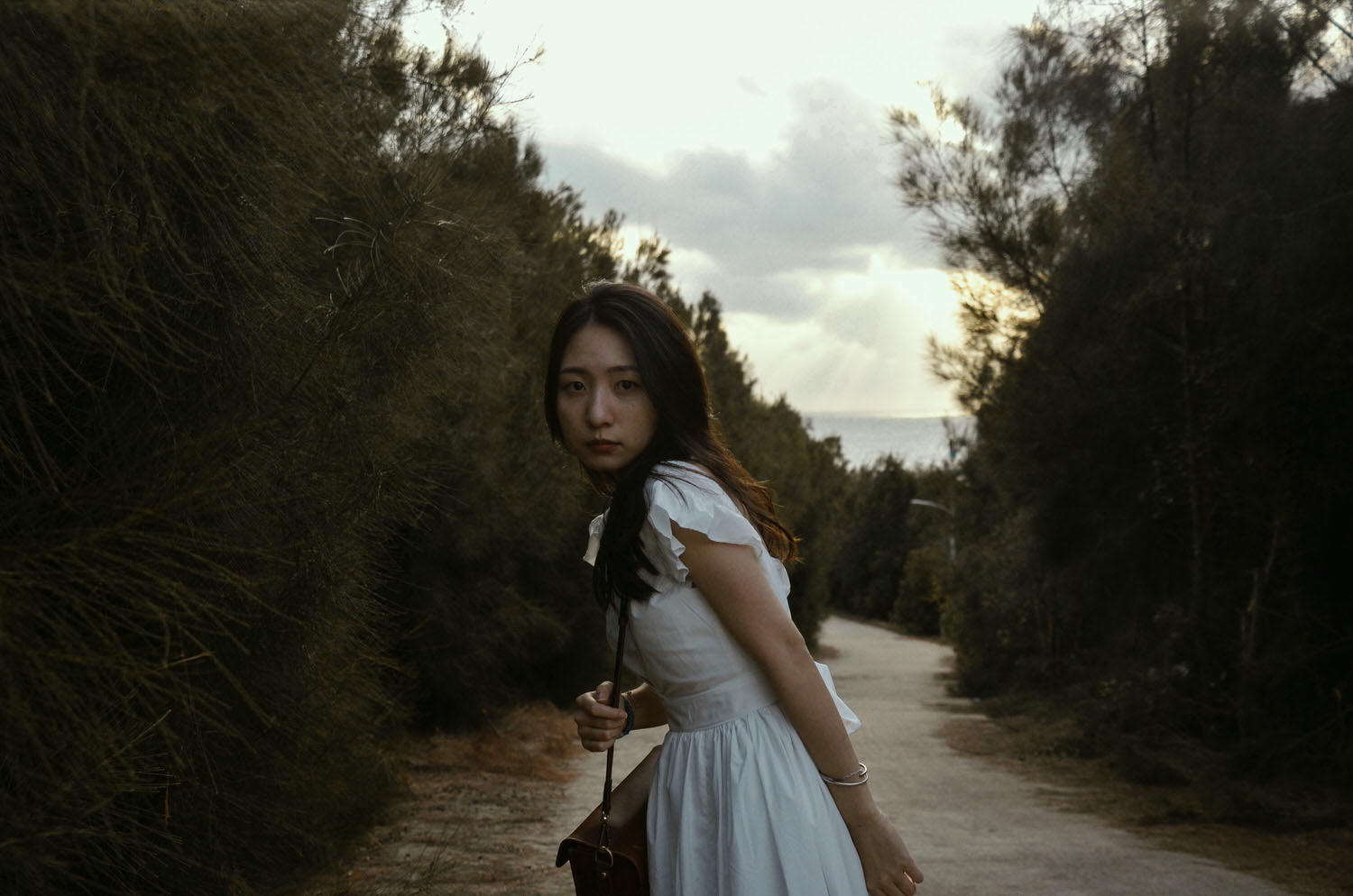 金門金湖景點|防風林外拍,森林系仙女|金門秘境景點|自助婚紗地點 - 第4張圖