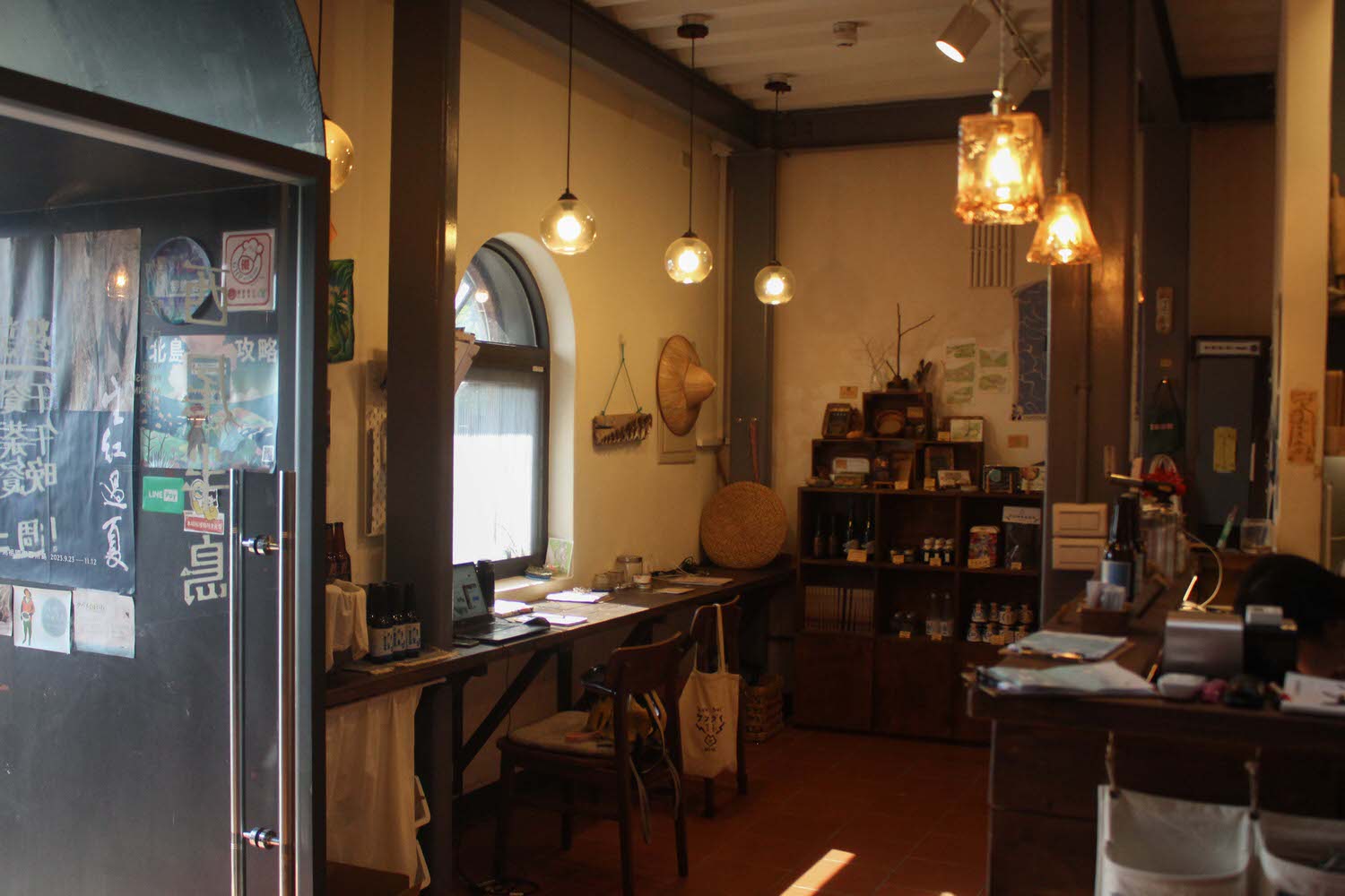 馬祖南竿咖啡廳|西尾半島物產店,回憶夏日午後,我們一起看海喝咖啡的時光。 - 第5張圖