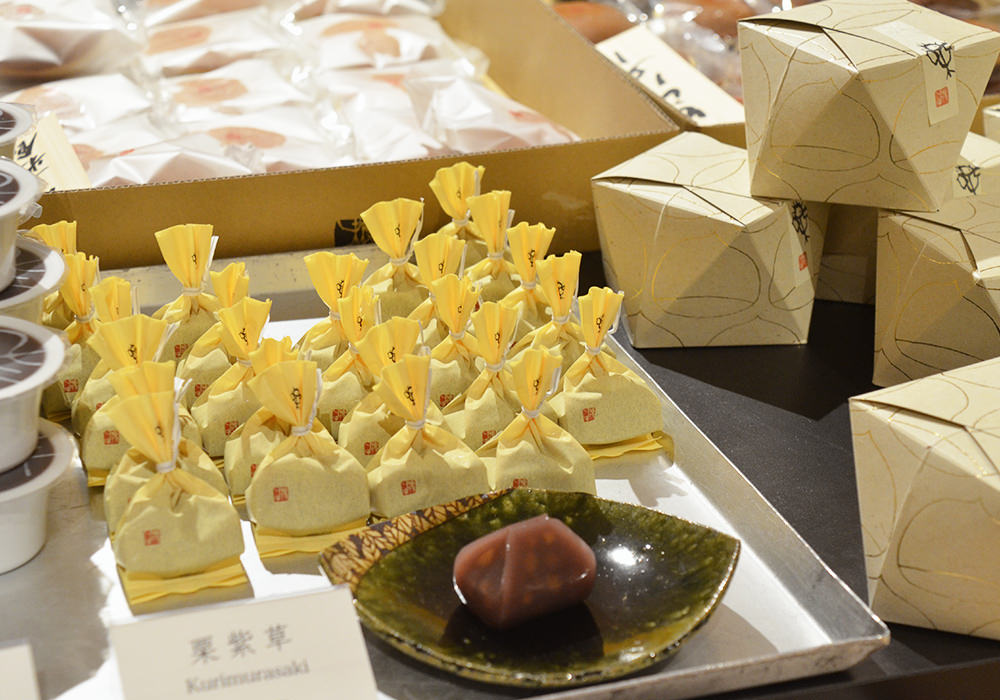 滋賀景點|La Collina 近江八幡,彷彿走進宮崎駿電影,CLUB HARIE年輪蛋糕,搭公車到La Collina - 第7張圖