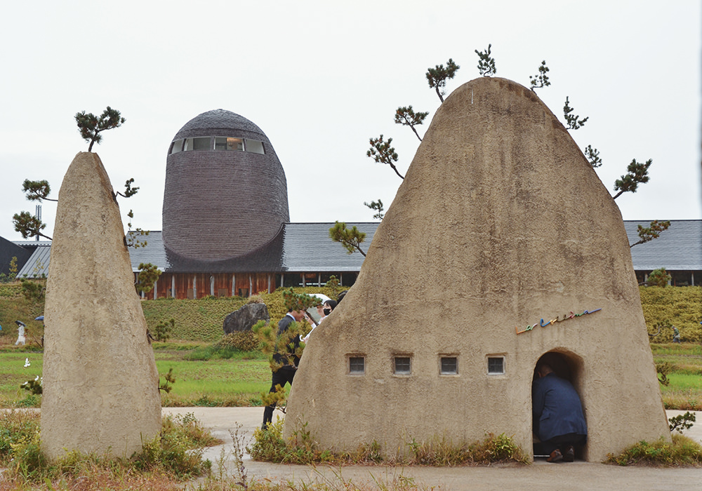 滋賀景點|La Collina 近江八幡,彷彿走進宮崎駿電影,CLUB HARIE年輪蛋糕,搭公車到La Collina - 第33張圖